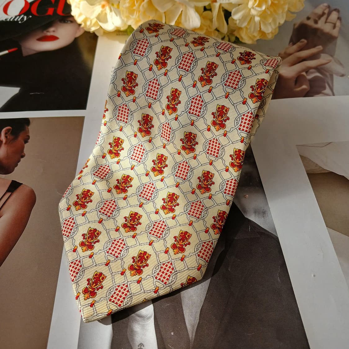 아쿠아스큐텀 실크 아이보리 패턴 넥타이 10cm A+등급 A19762
 상품이미지4