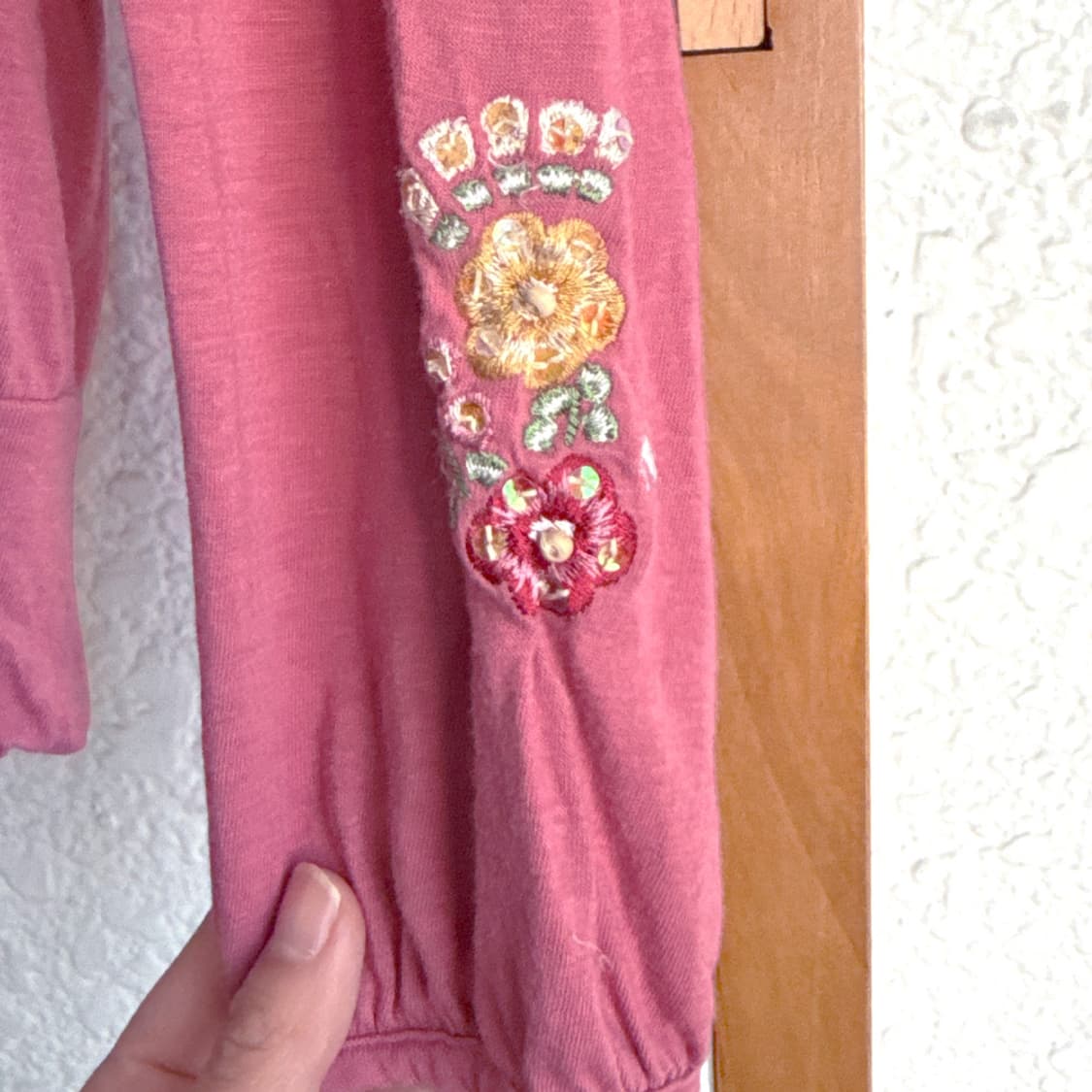 [THURSDAY ISLAND] 핑크 초원 플로럴 자수 블라우스 상품이미지3