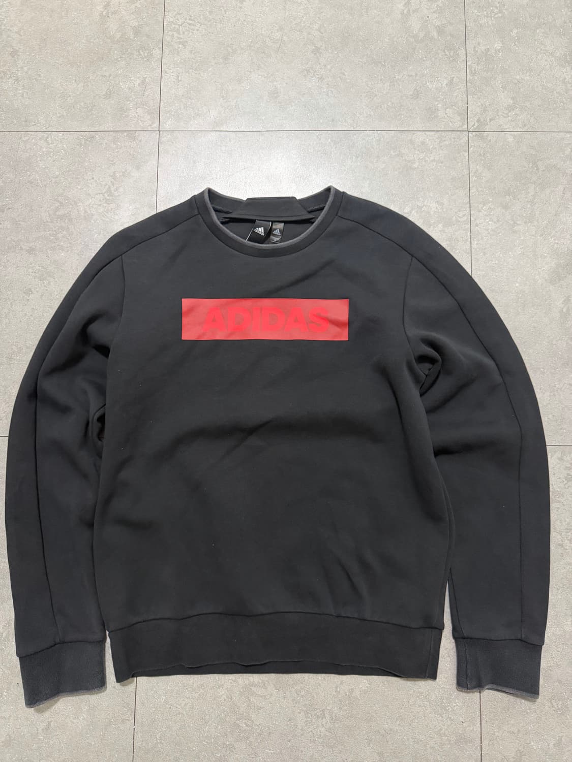 아디다스 박스 로고 스웻셔츠 100size   상품이미지1