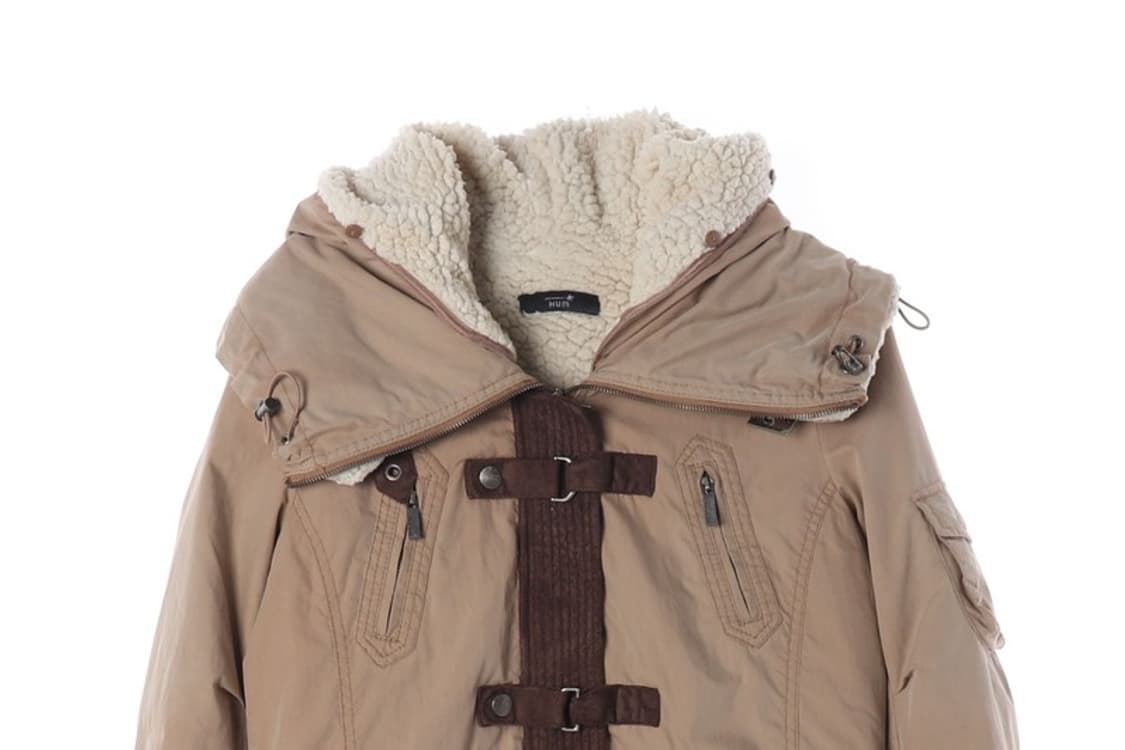 HUM 빈티지 무드 덤블 안감 버클 디테일 후드 야상 상품이미지4