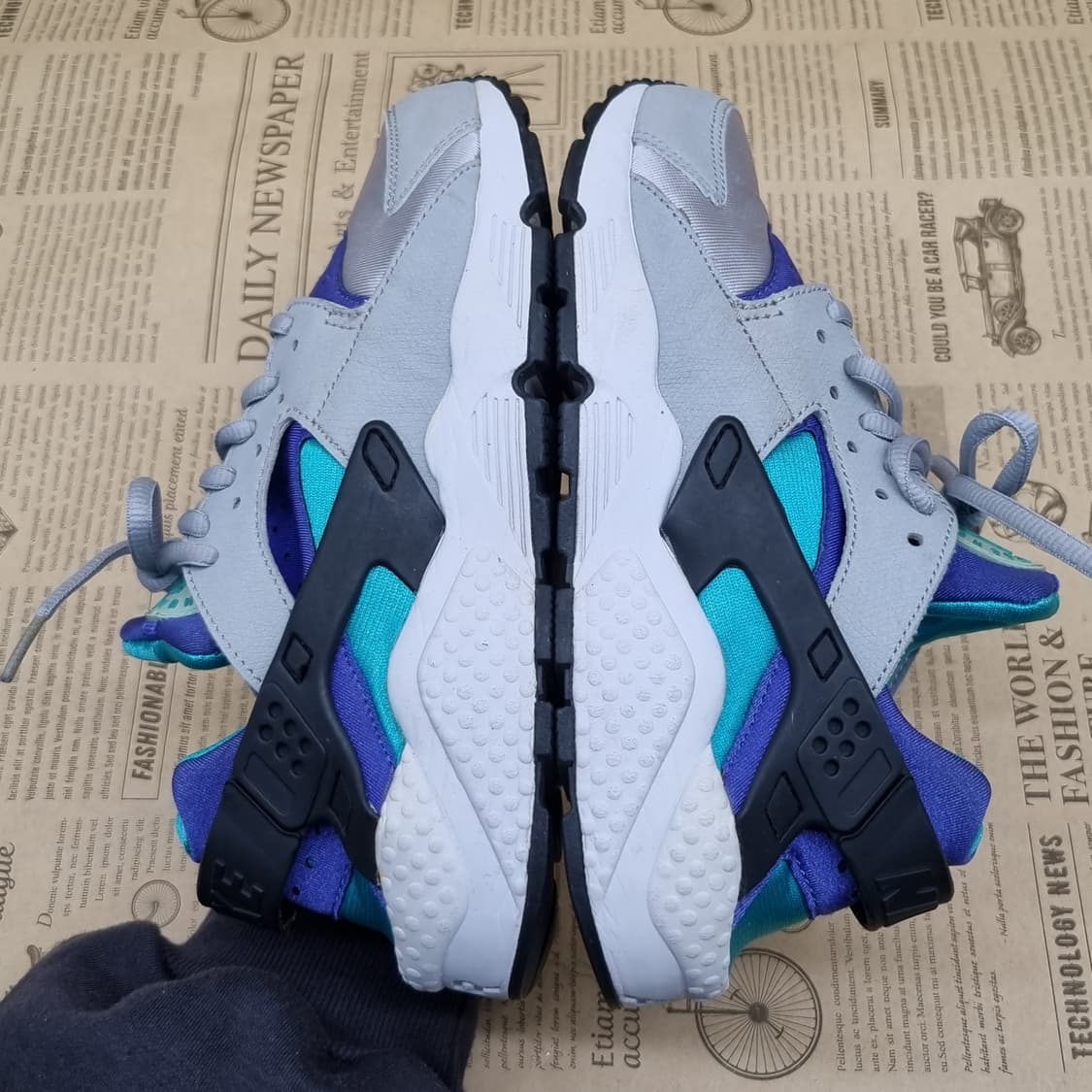 나이키 허라취 운동화 실사이즈220 상품이미지5