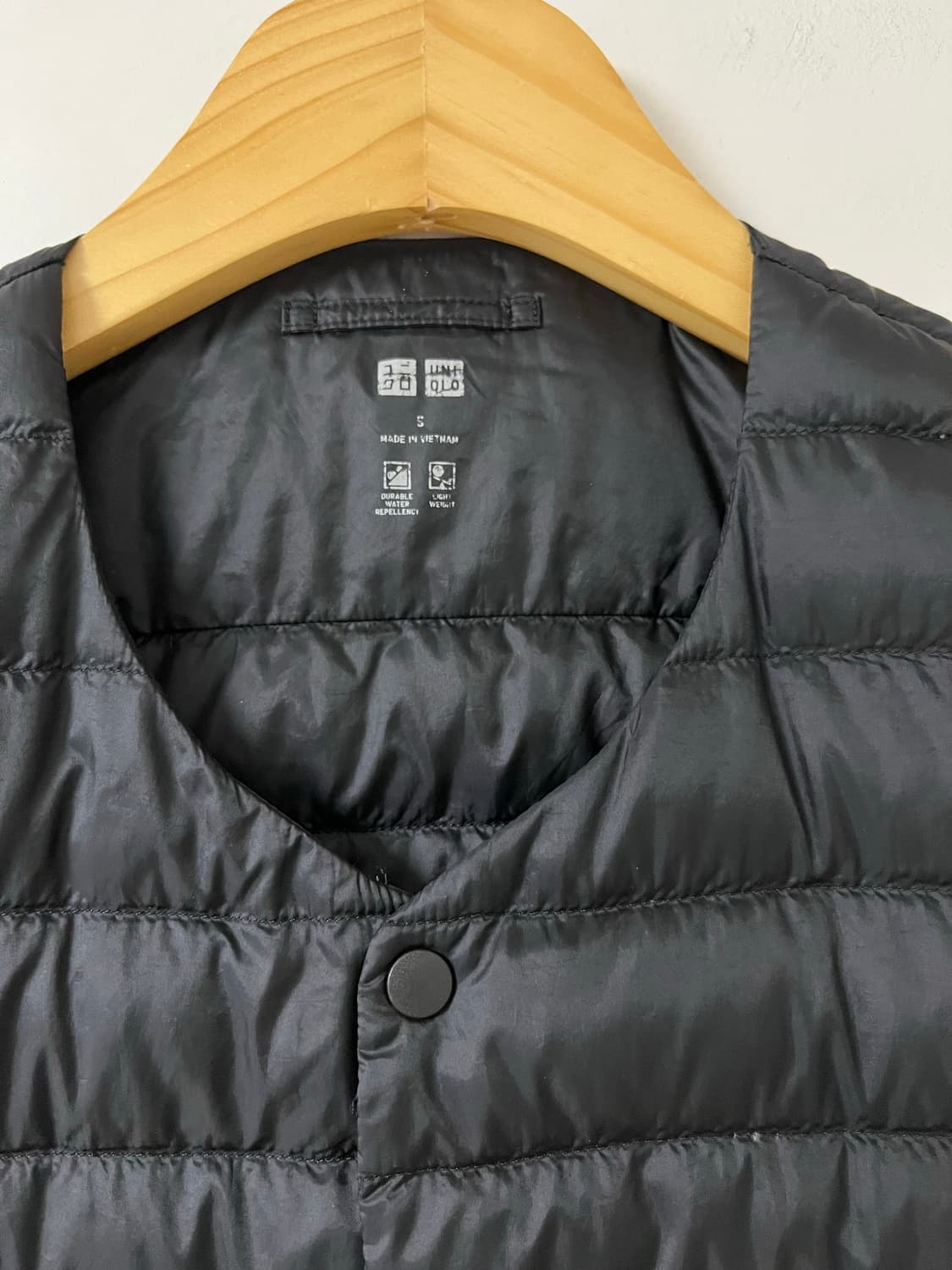 유니클로 경량 패딩 조끼 상품이미지7