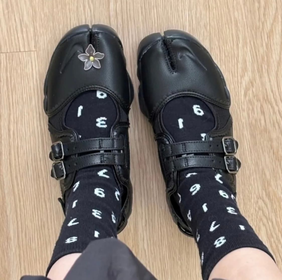 나이키 에어리프트 메리제인 상품이미지1