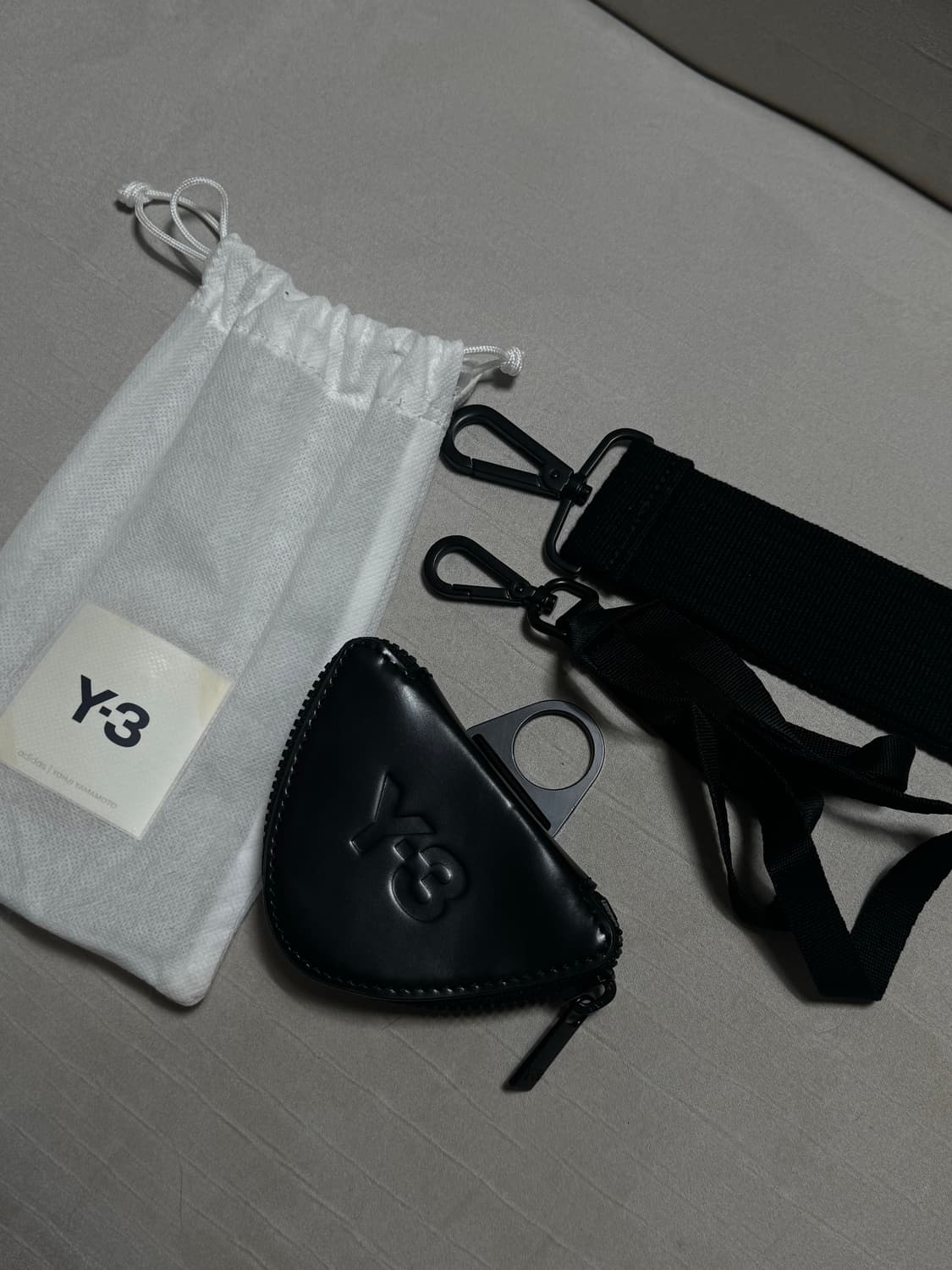 Y-3 랜야드 목걸이 포켓 지갑 상품이미지4