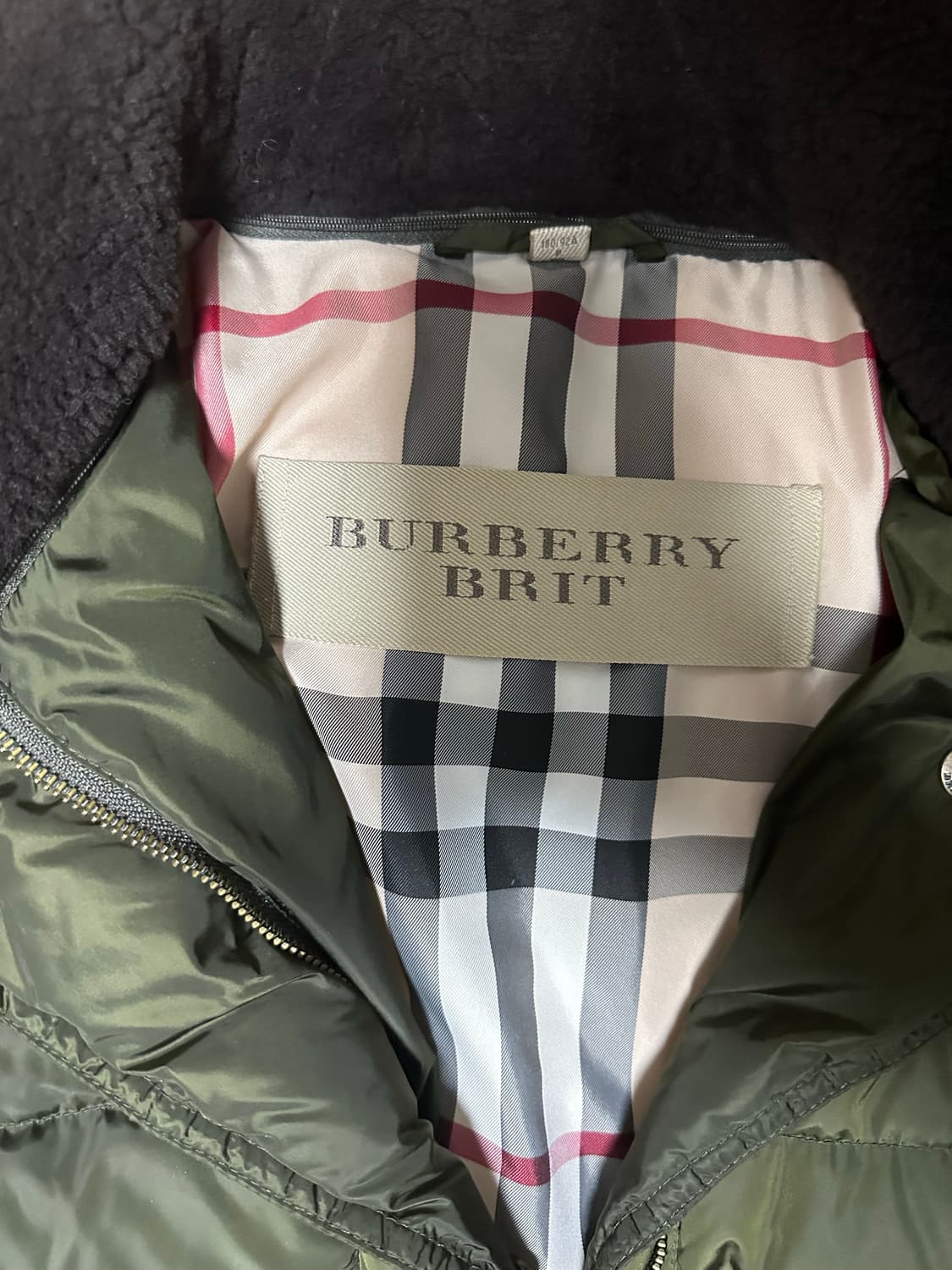 버버리 브릿 여성 롱패딩 카키  상품이미지2