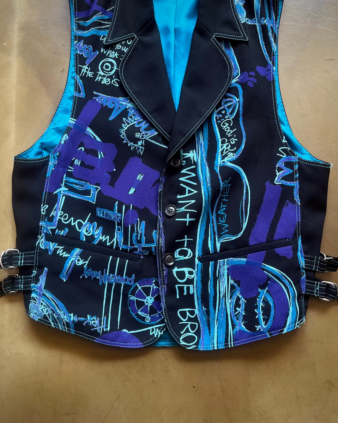 1980-90s KANSAI O2 Archive Graphic Vest 상품이미지5