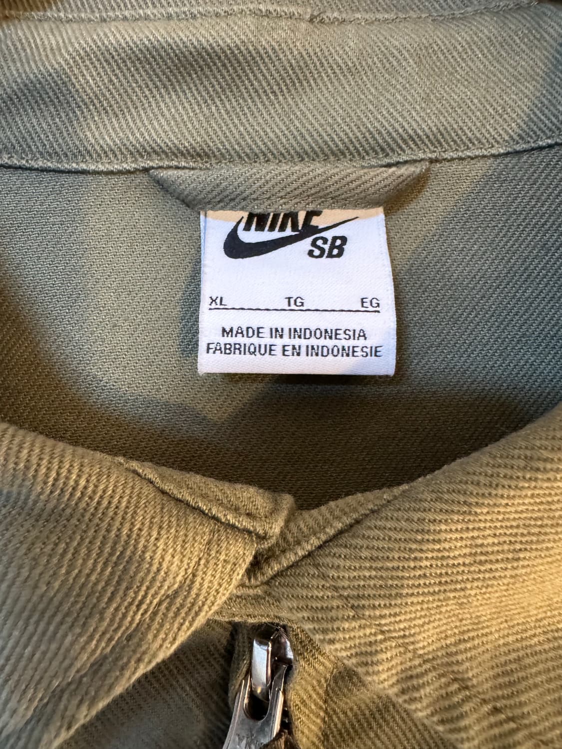 [XL]나이키 SB 경량 스케이트보딩 자켓 올리브 상품이미지4