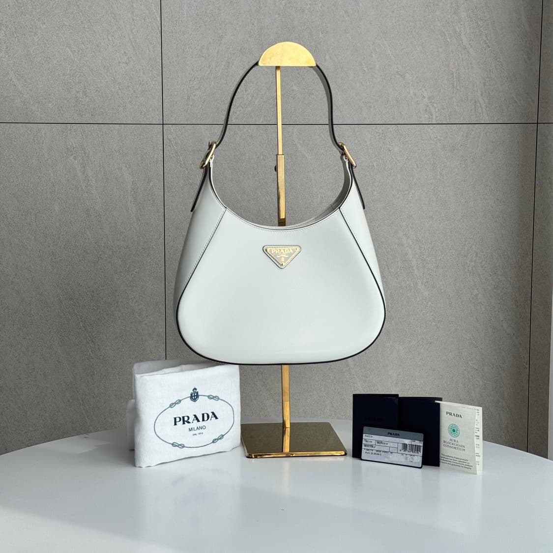 [새상품/풀구성] 프라다 클레오 가죽 숄더백 상품이미지2