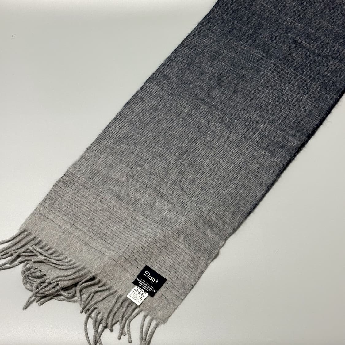 [Drakes] 드레익스 네이비&그레이 그라데이션 스카프 상품이미지4
