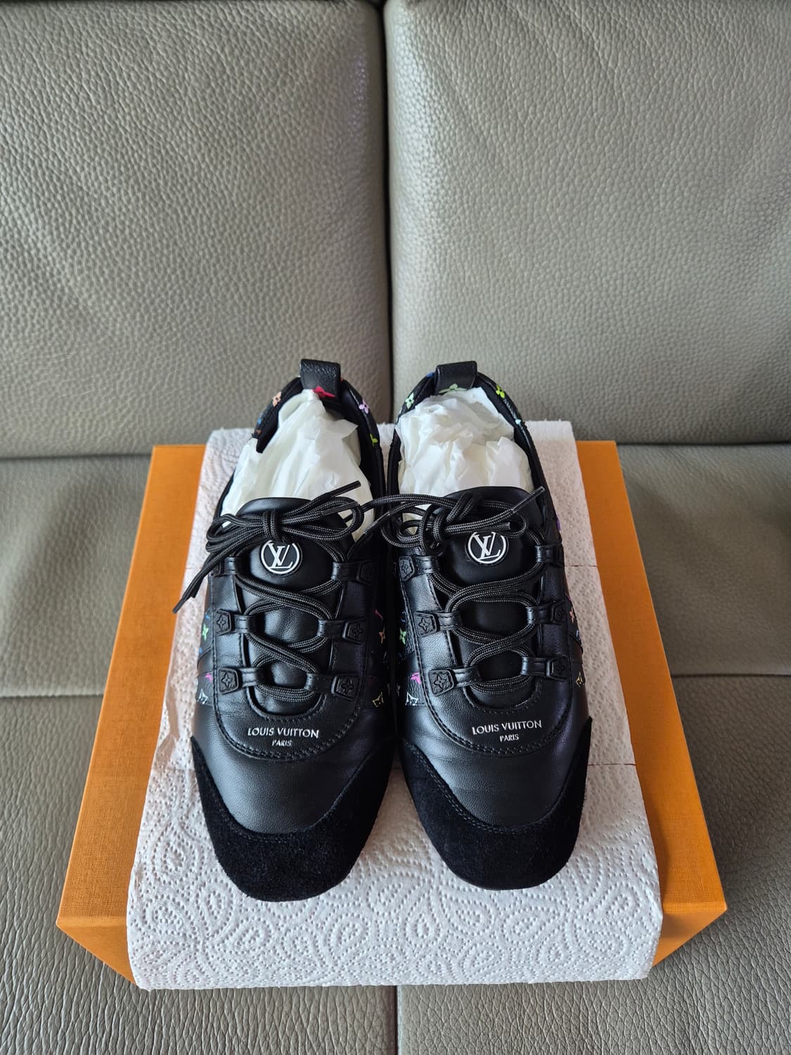 루이비통 무라카미 다카시 스니커리나 상품이미지2