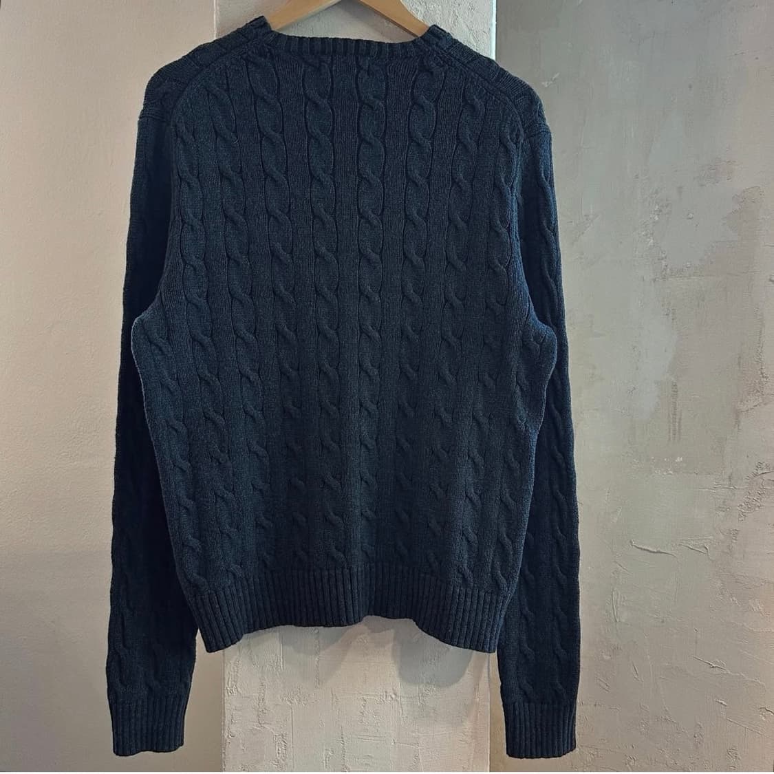 폴로랄프로렌 차콜 케이블 스웨터 상품이미지3