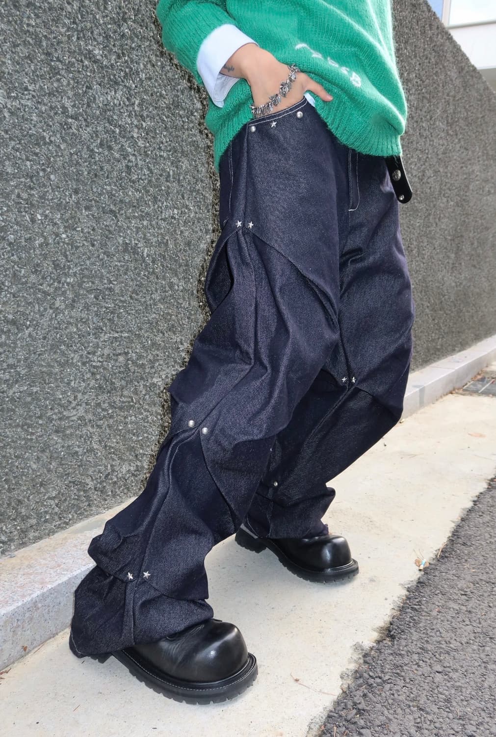 AAO viedit starry stud random tuck pants 상품이미지3