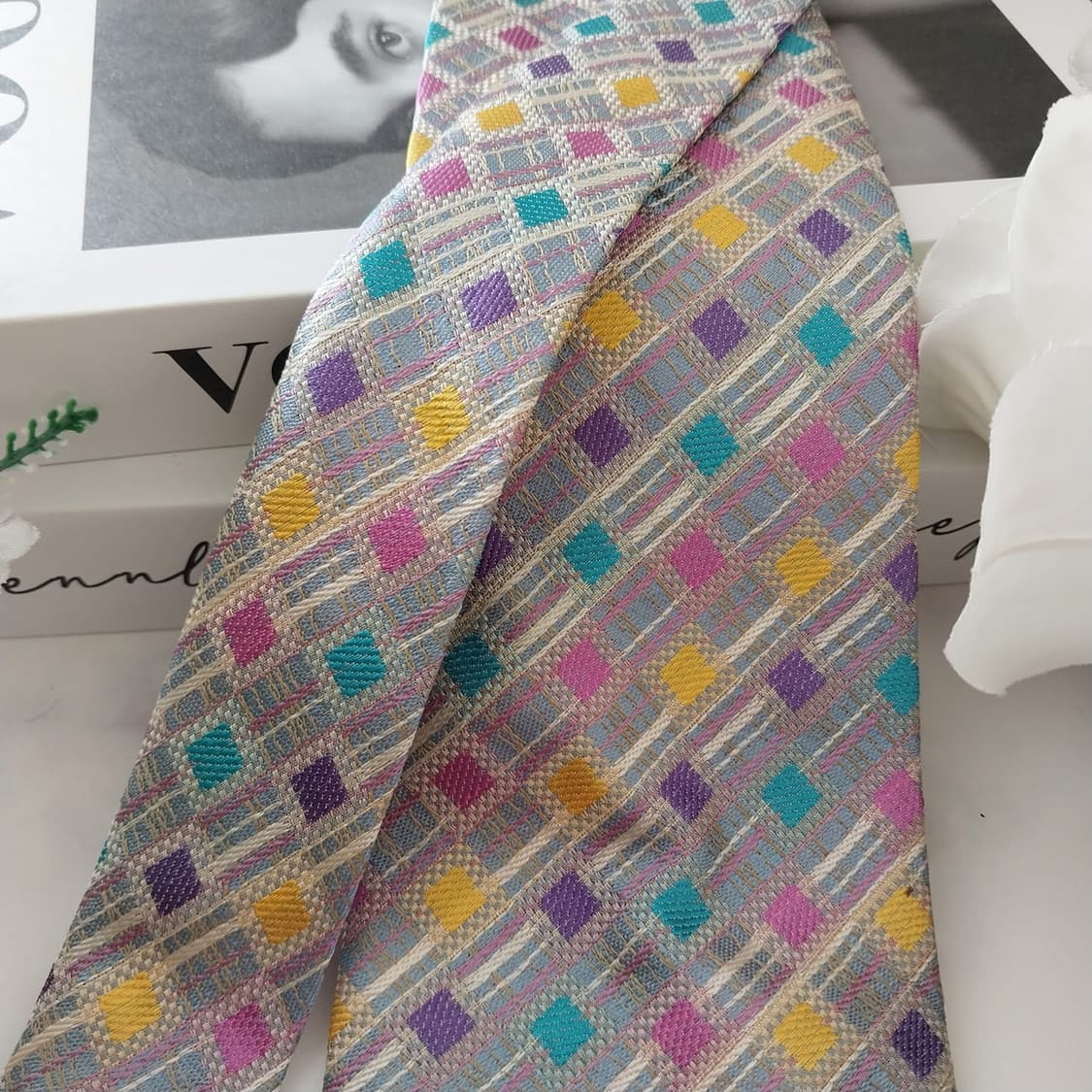 미쏘니 실크 멀티컬러 체크 패턴 넥타이 9.5cm A등급 K1113
 상품이미지3