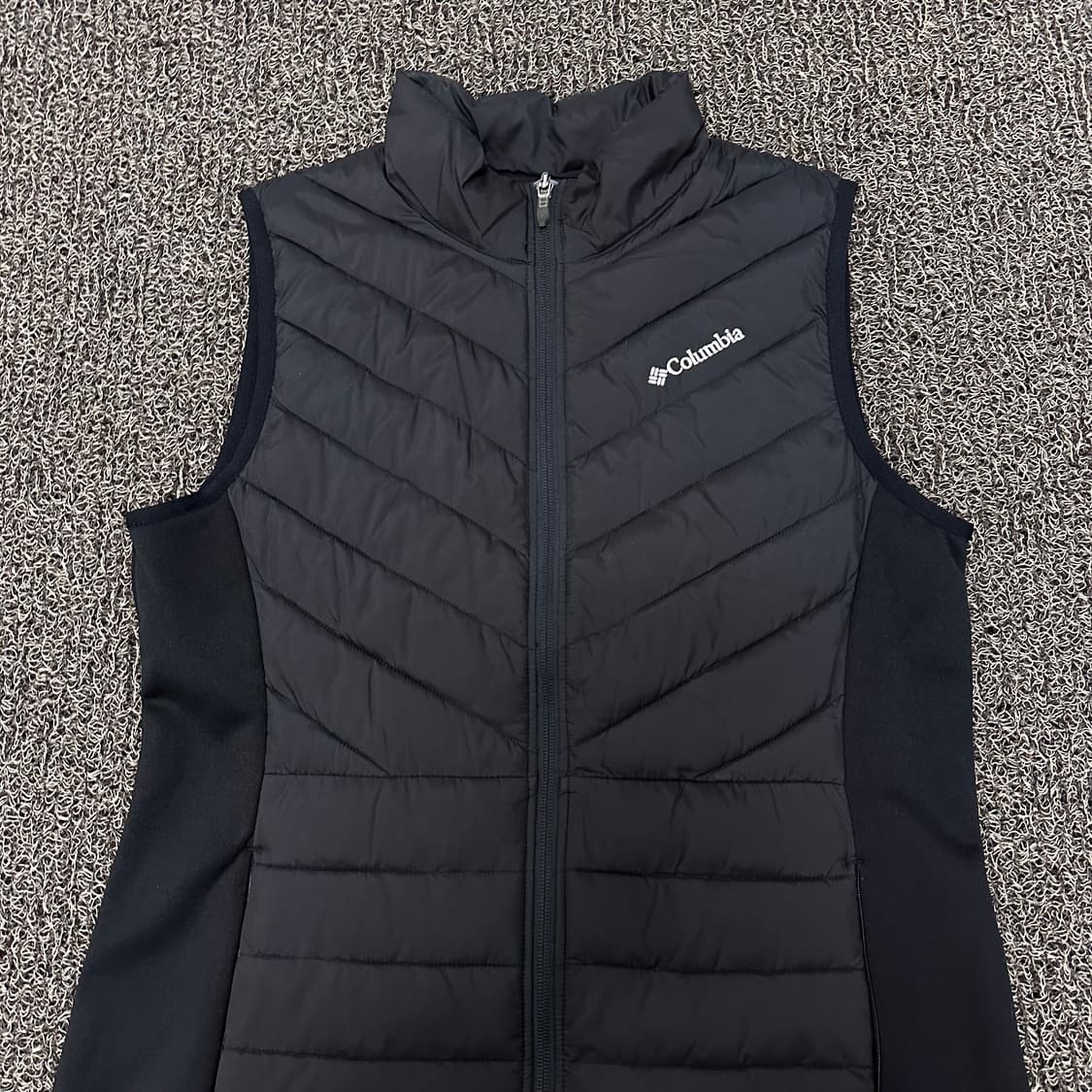 컬럼비아 여성 패딩 조끼 블랙 95(M) 상품이미지2