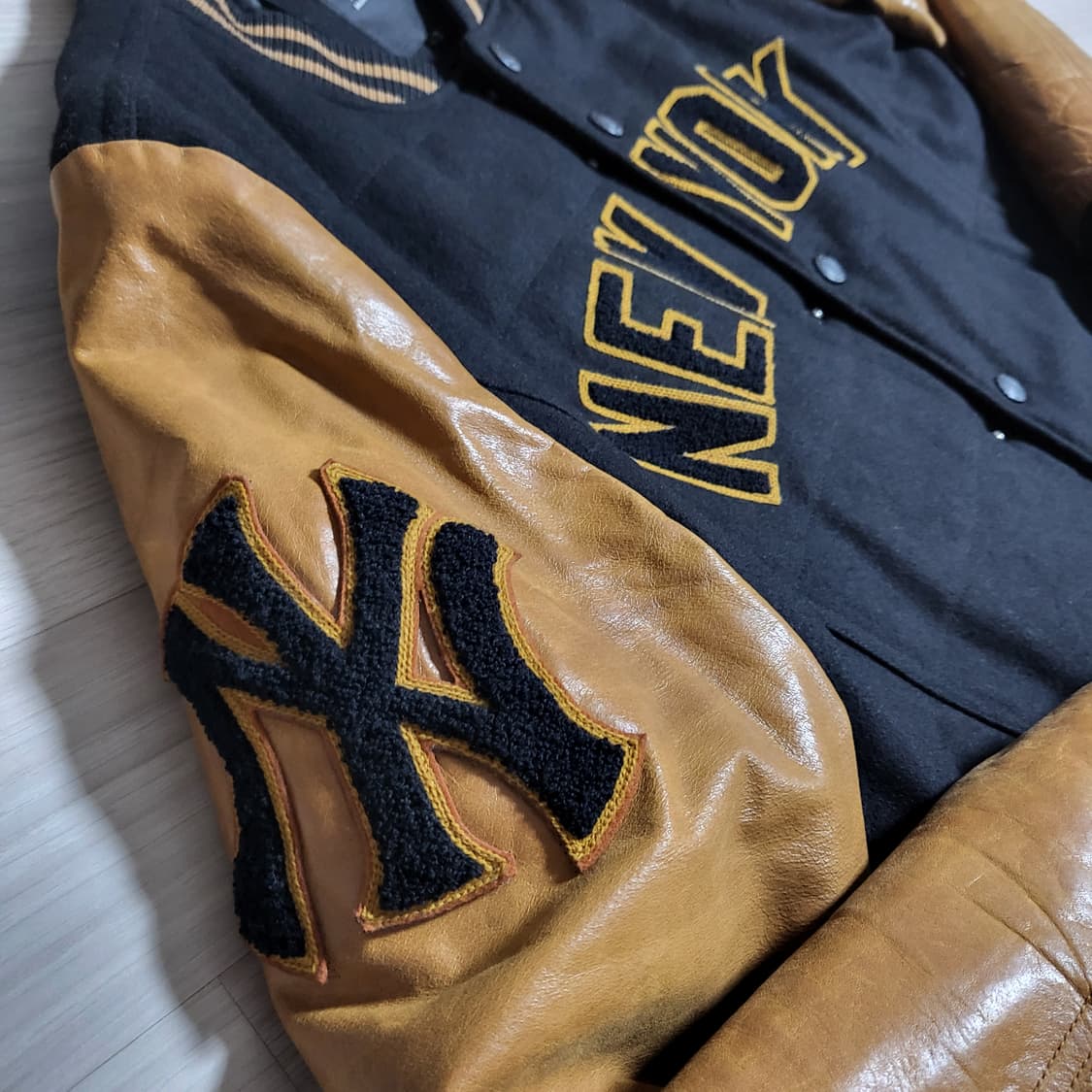 MLB 뉴욕 양키스 레더 바시티(110) 상품이미지4