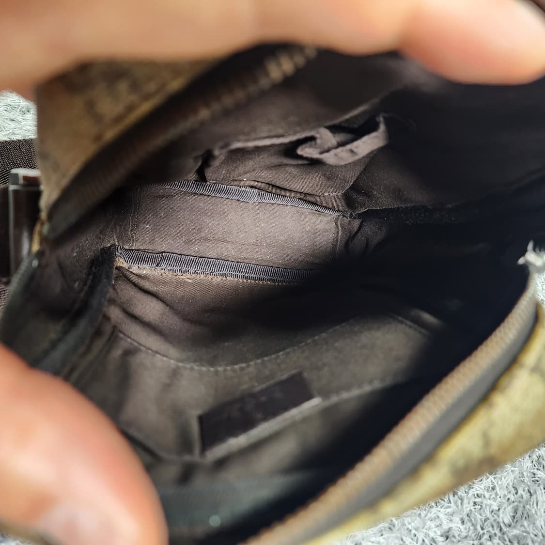 구찌 GG 슈프림 메신저백 크로스백 상품이미지9