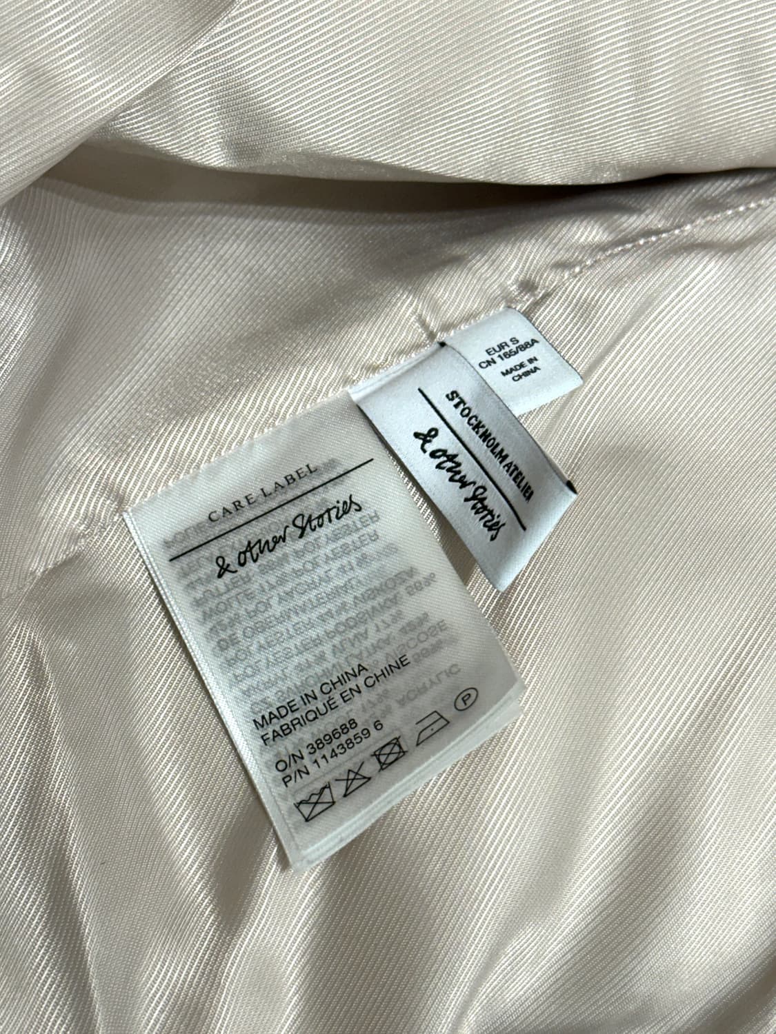 앤아더스토리즈 아이보리 퍼 자켓 상품이미지2