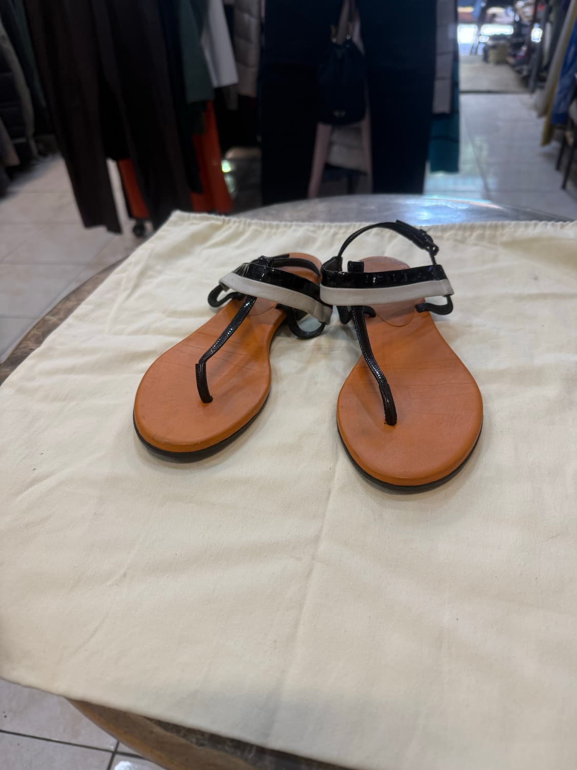 36/230-235 정품 보테카베네타 샌들 팝니다 상품이미지1