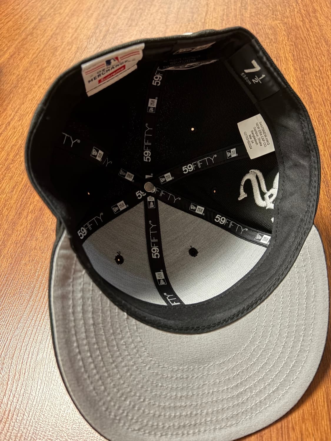 25fw 슈프림 뉴에라 시카고 화이트삭스 712 상품이미지3