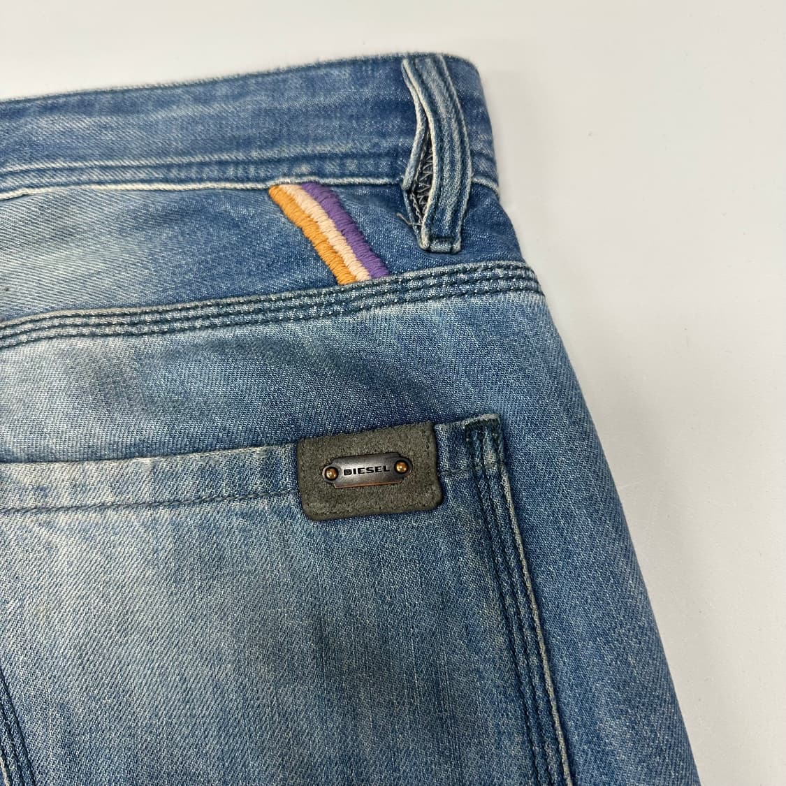 디젤 자수 워싱 디테일 데님팬츠 청바지 상품이미지8
