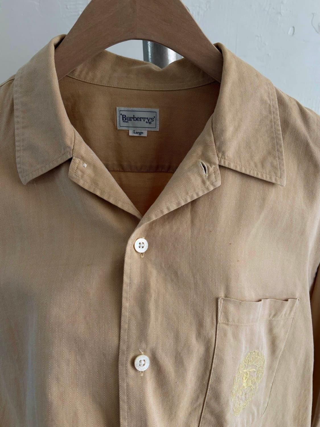 Burberry 버버리 크레스트로고 베이지 컬러 셔츠 상품이미지5