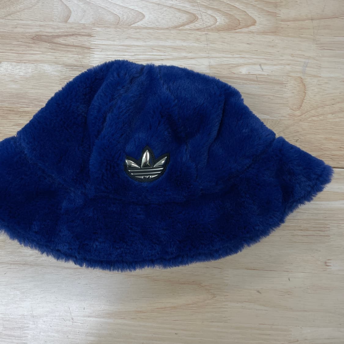 아디다스 코발트블루 퍼 버킷햇 F 상품이미지2