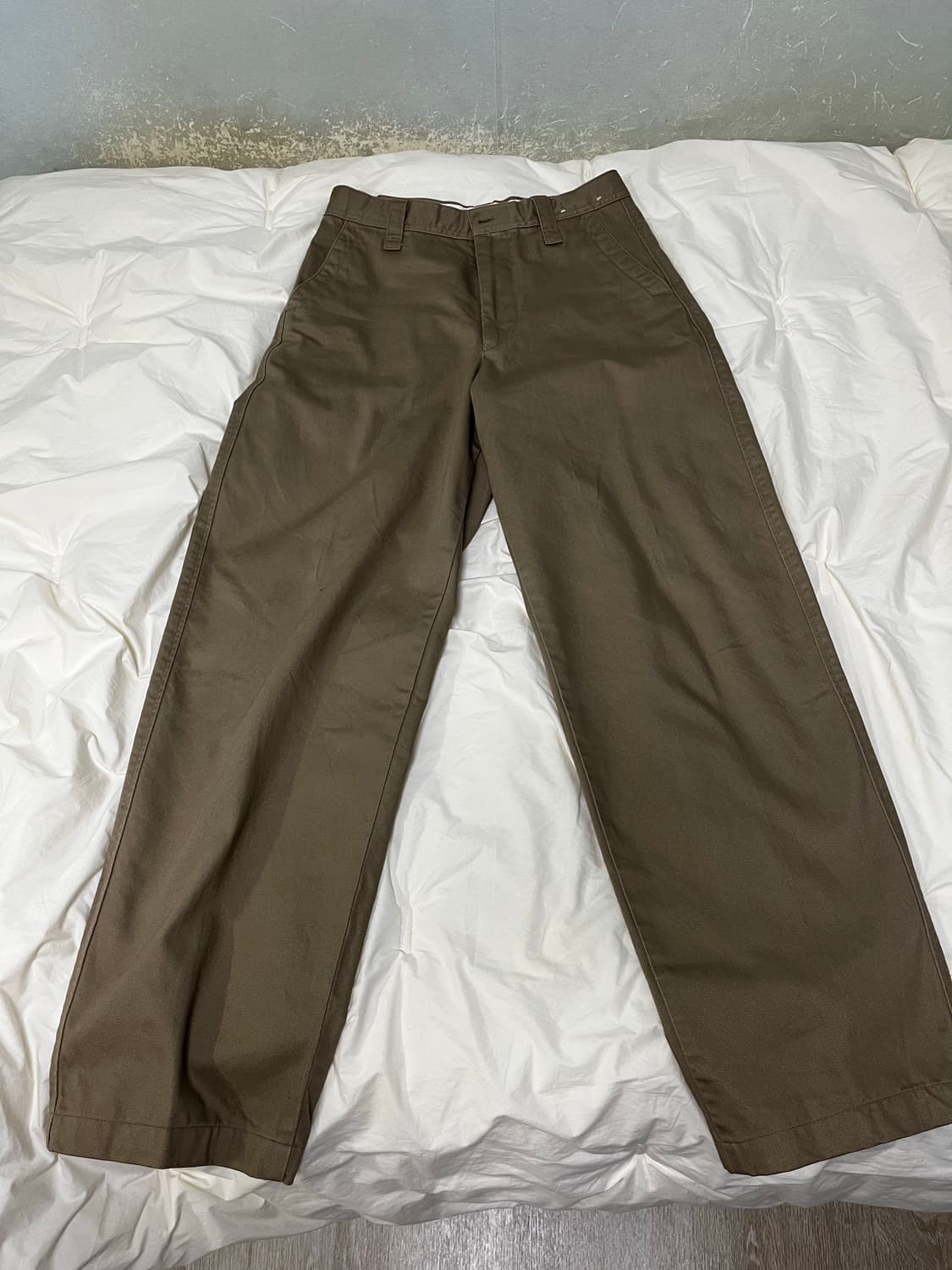 유니클로 와이드핏 치노팬츠 긴기장 상품이미지1