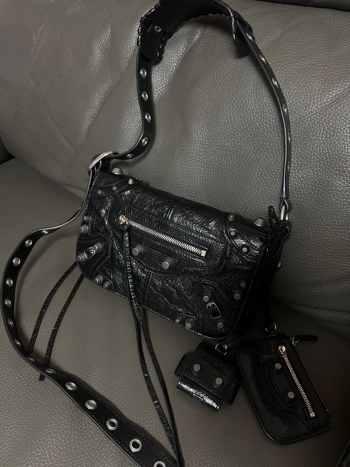 발렌시아가 BALENCIAGA 르 카골 램스킨 플랩백XS 상품이미지1