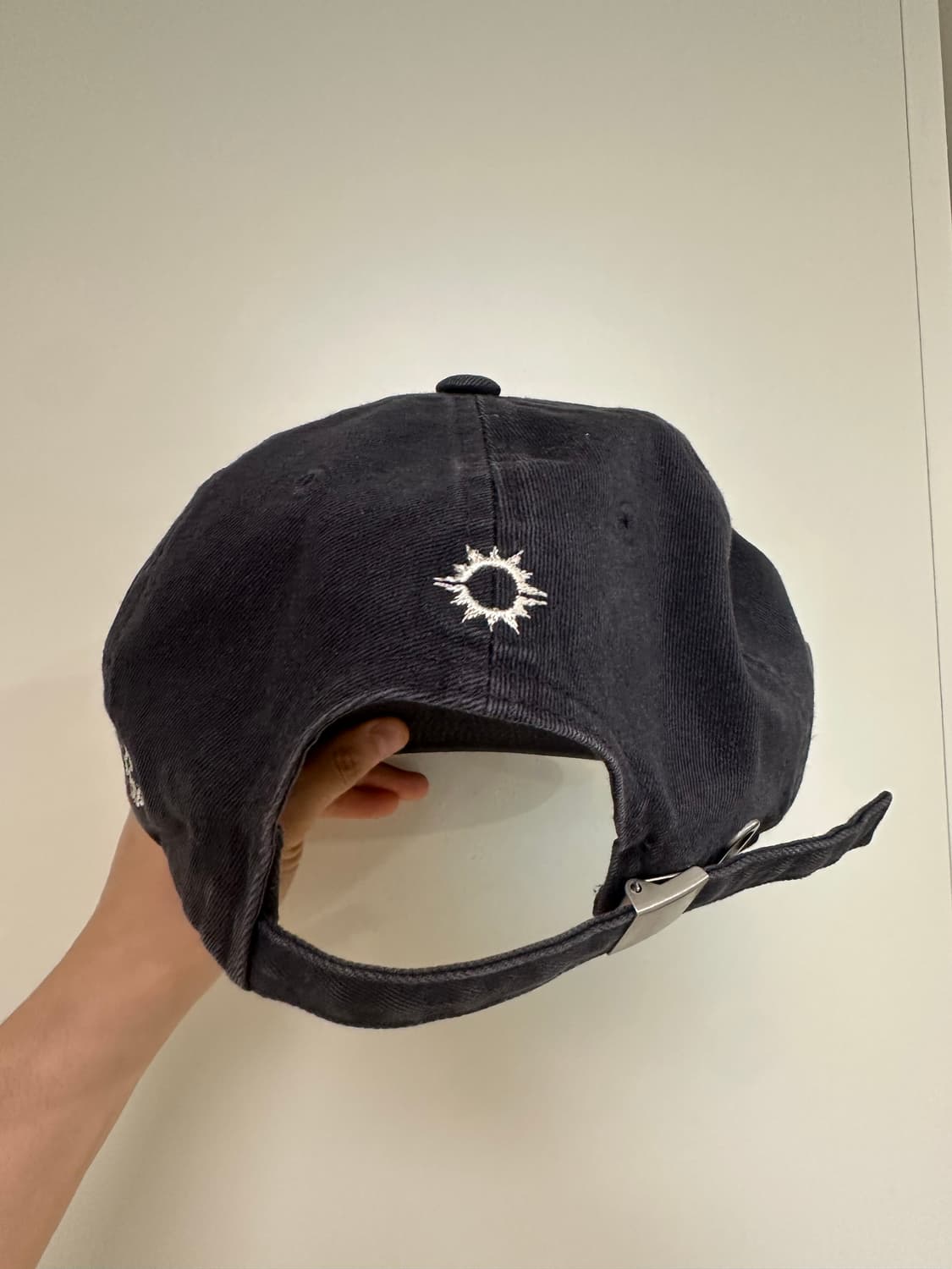 헬로썬라이즈 빈티지 모자 팝니다. 상품이미지3