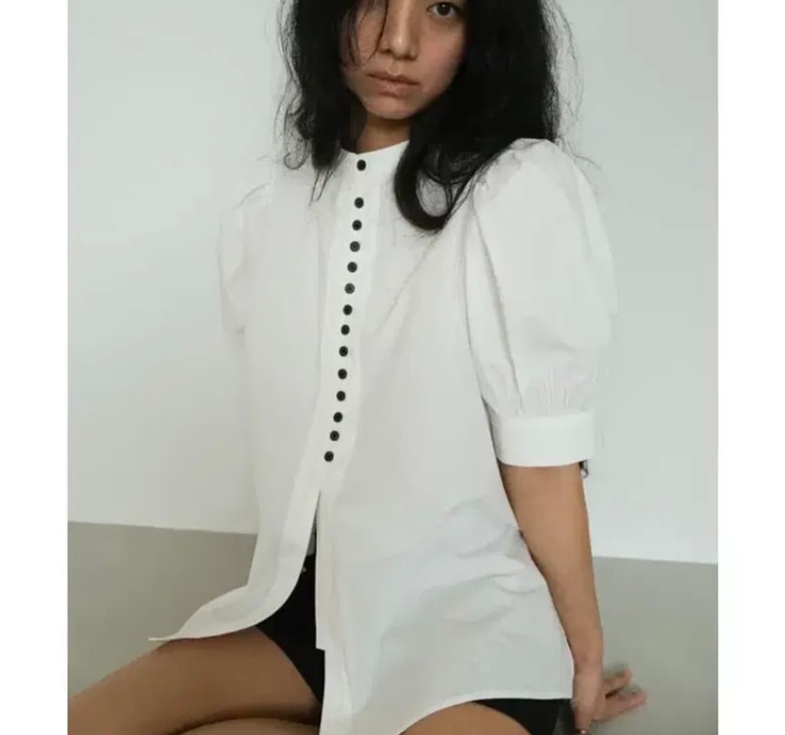 Havebin 해브빈 코튼 퍼프 블라우스 상품이미지1