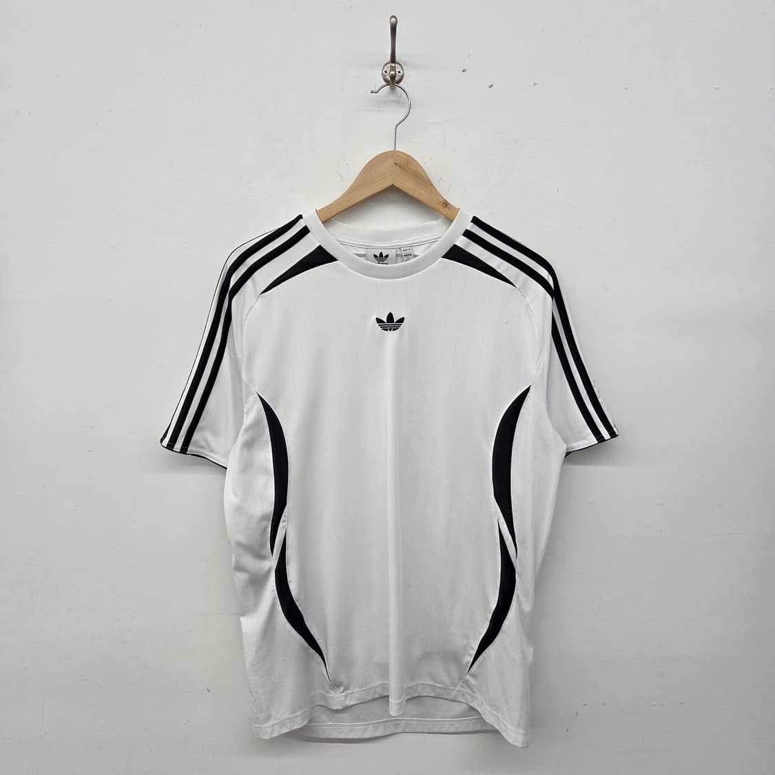 아디다스 삼선 반팔 티셔츠 화이트 남m 상품이미지1