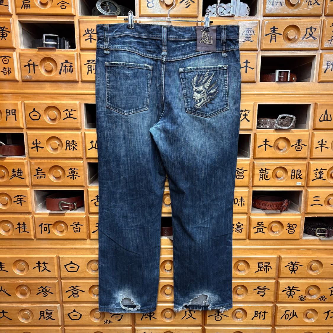 (38) 오니아라이 자수 디테일 데님 팬츠 made in JAPAN 상품이미지3