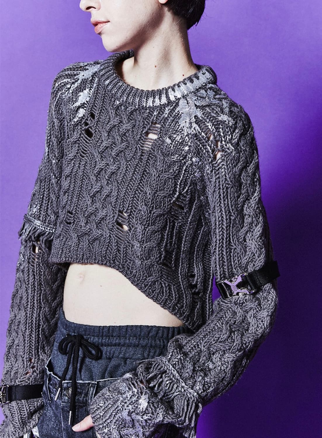 앤더슨벨포우먼 실버 크롭 니트 풀오버 그레이 상품이미지2