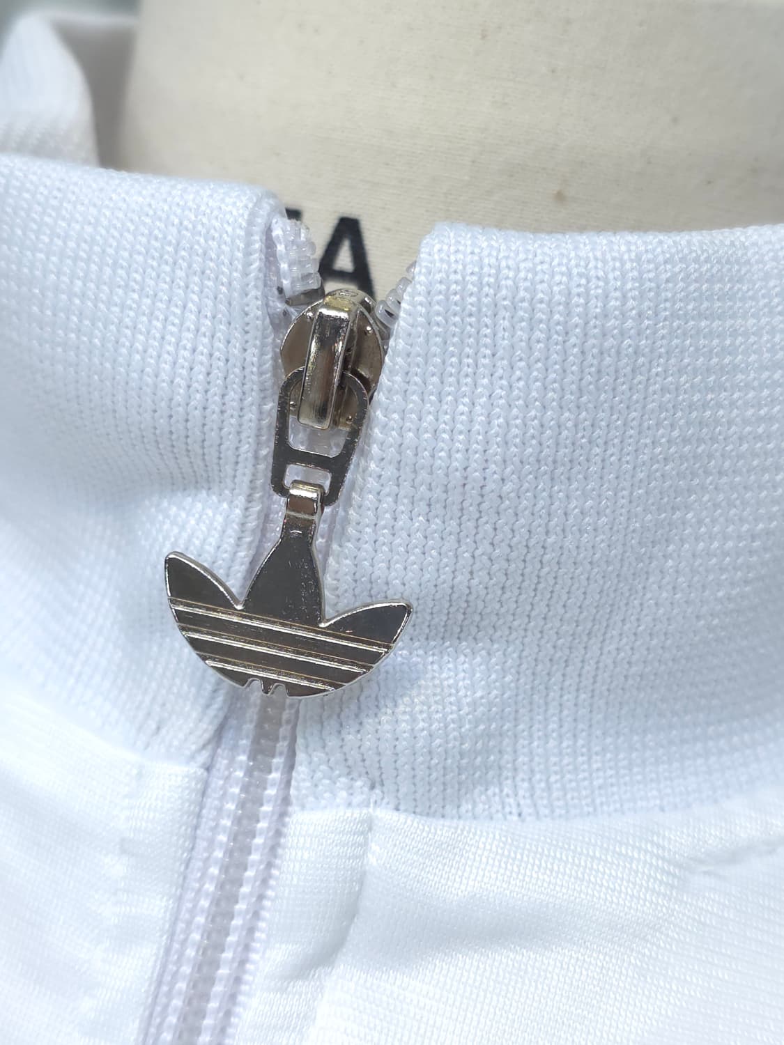 아이다스 상품이미지4