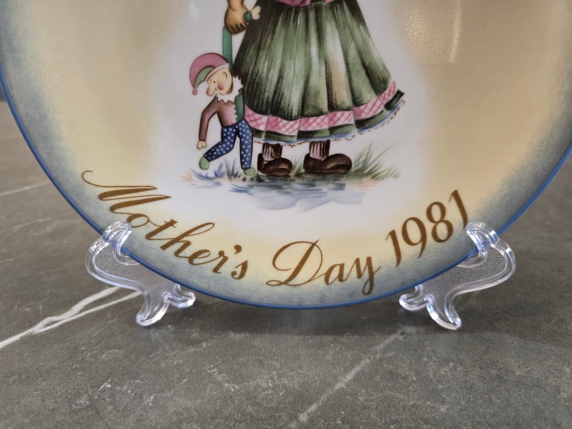 서독 Berta Hummel 1981년 Mother's Day 한정판접시 상품이미지3