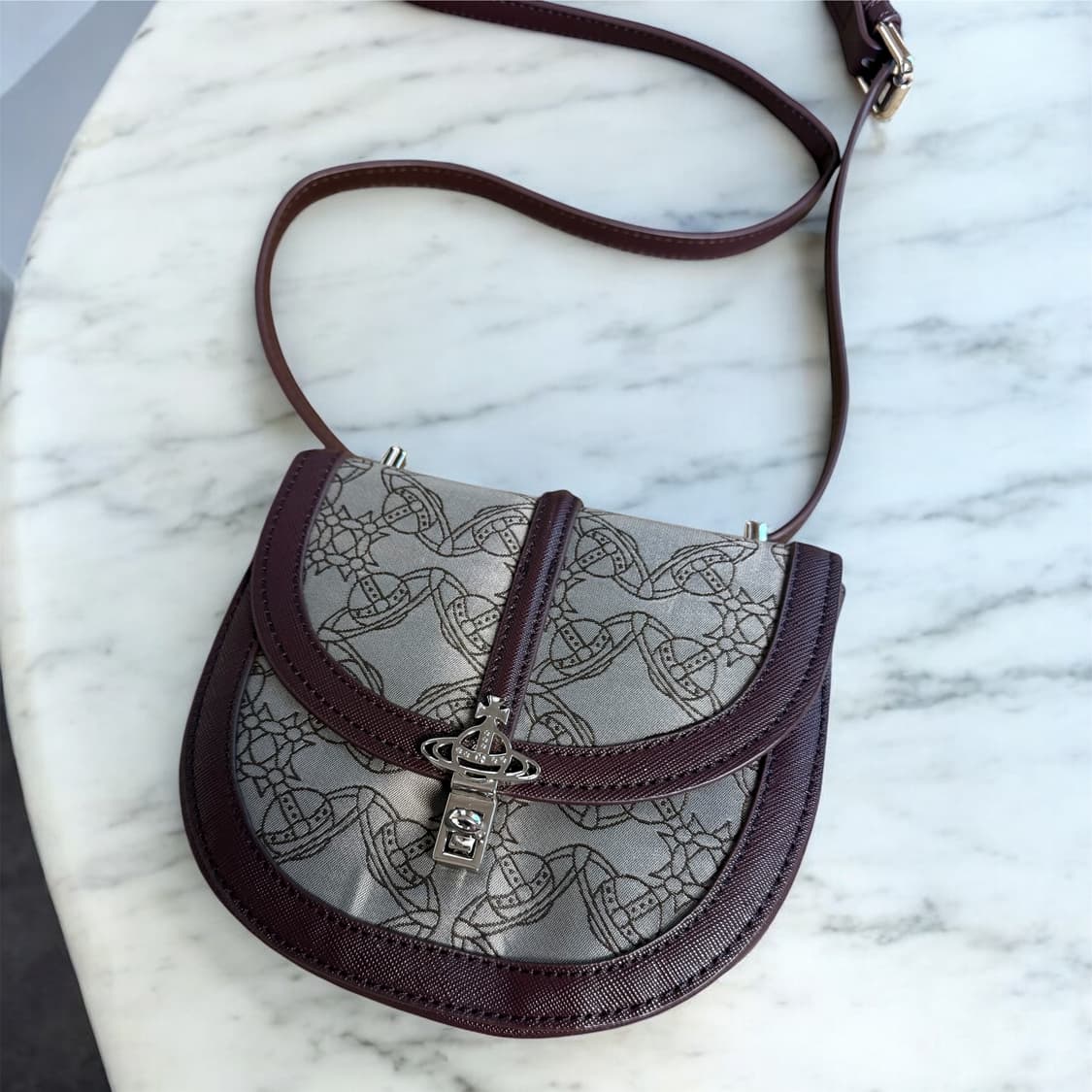 비비안웨스트우드 소피아 자카드 초미니 크로스백 상품이미지4