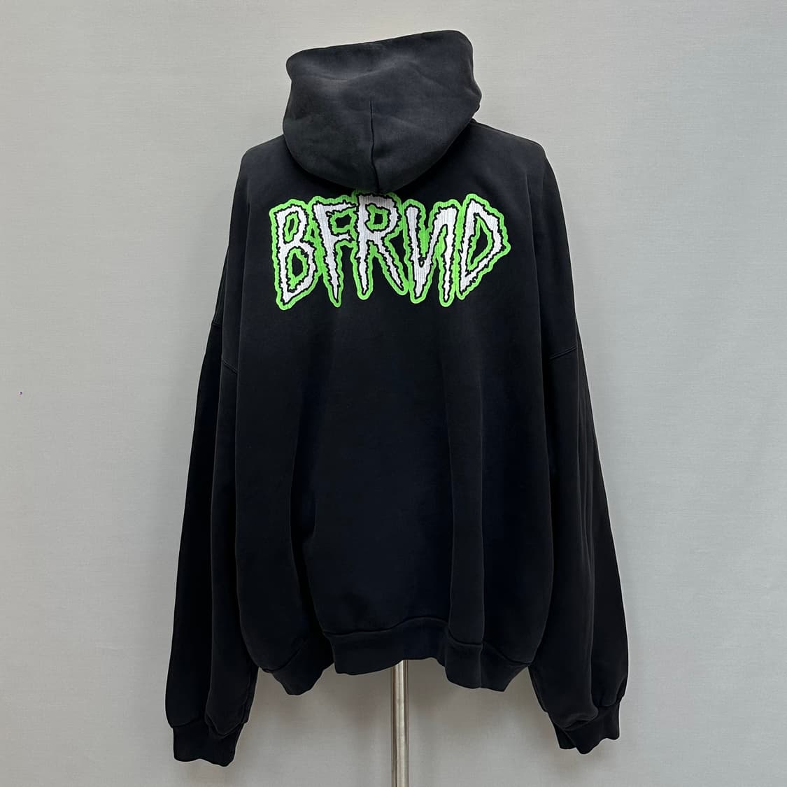 발렌시아가 BFRND 후드티 (115)  상품이미지2