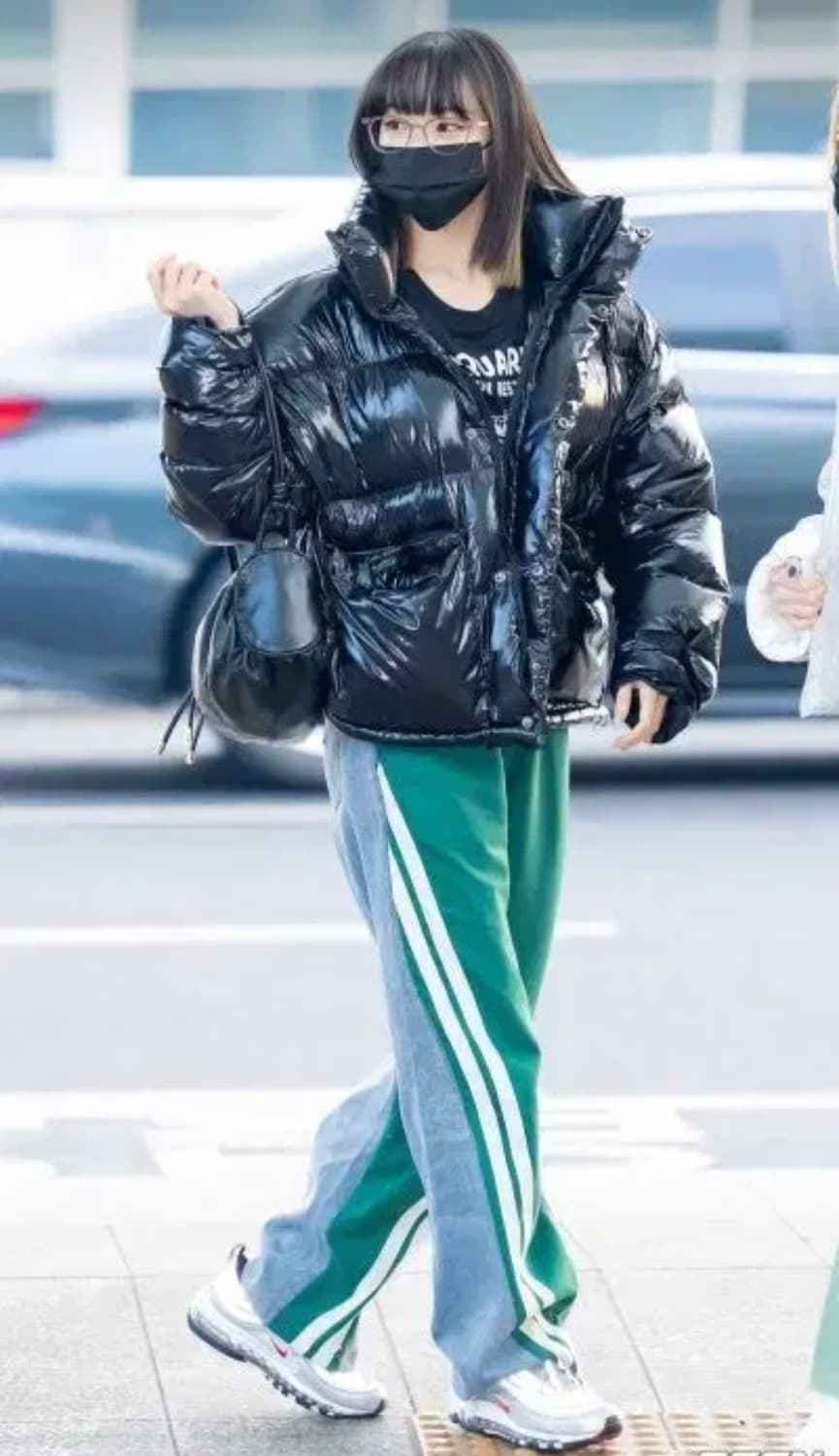 Leawi 르아위 고양이 덕다운 채원 패딩 새상품 i 사이즈 상품이미지7