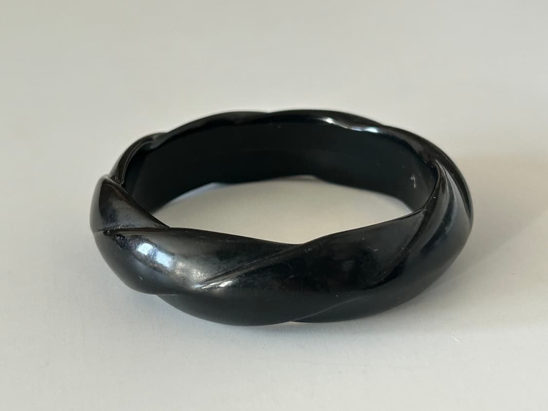 블랙 꼬임 아크릴 뱅글 상품이미지1