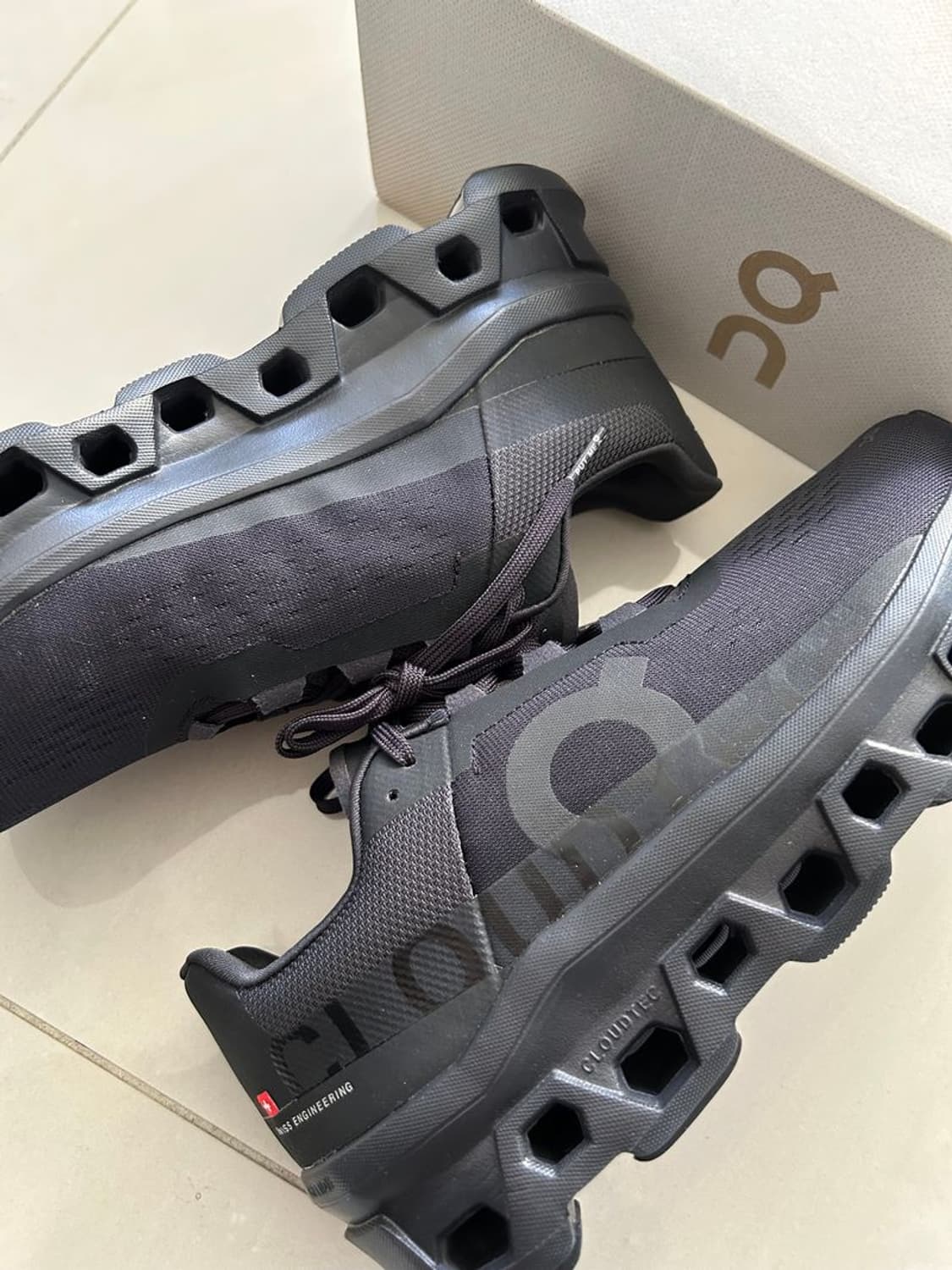 CLOUDMSTER SNEAKER 클라우드마스터 스니커즈 상품이미지3