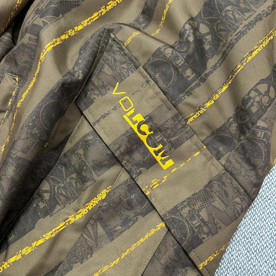 볼컴 브라운스트라이프 스노우팬츠(L) 상품이미지4