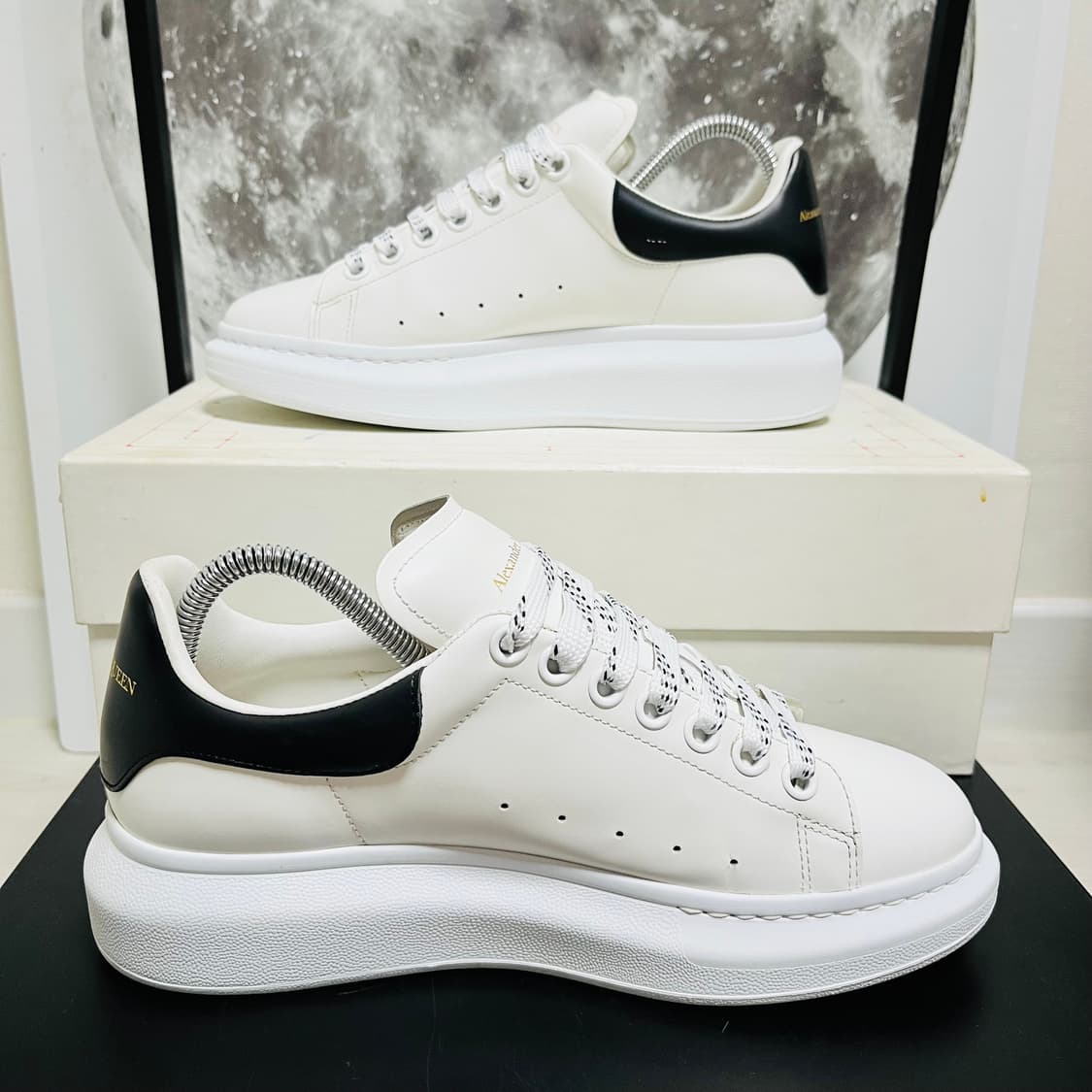 정품 40) 알렉산더 맥퀸 오버솔 스니커즈 255~260 상품이미지2