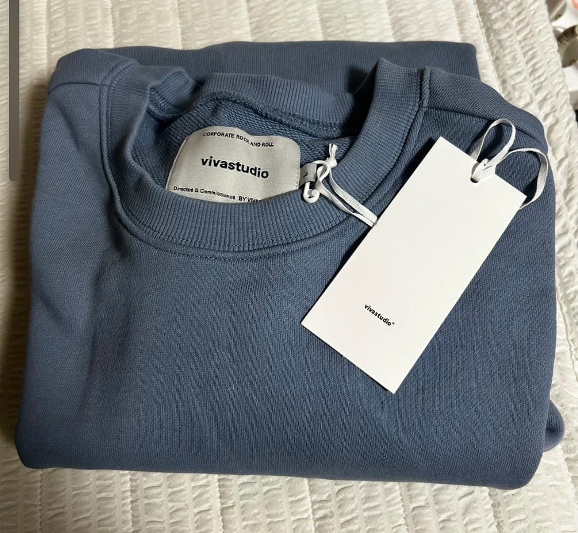 비바스튜디오 맨투맨 L 새상품 상품이미지3