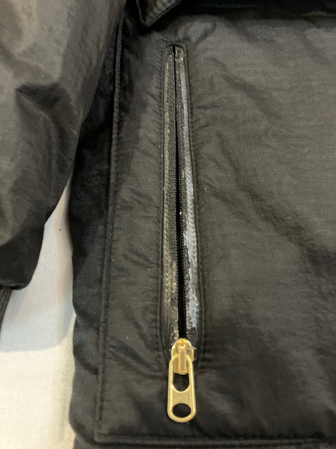 버버리 퀼팅 가죽카라 나일론 패딩 맥코트 블랙 상품이미지9