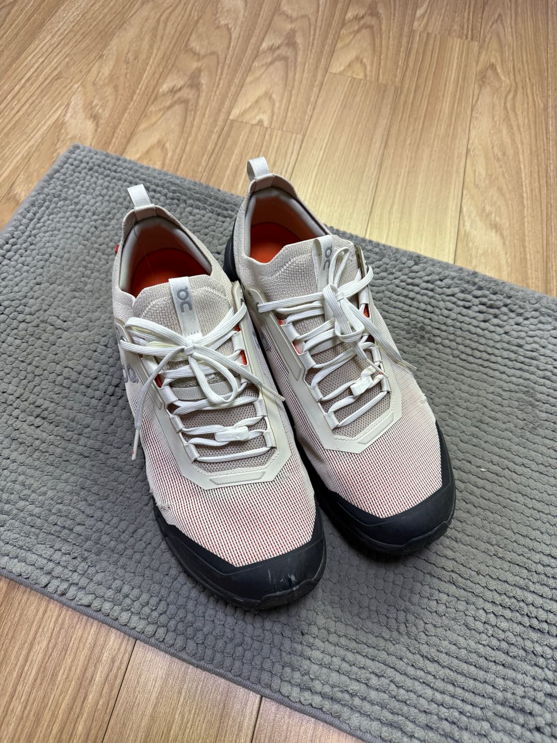 온러닝 클라우드울트라2 샌드블랙 상품이미지1