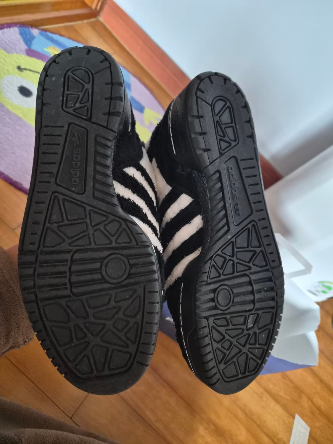 아디다스x제레미스캇 팬더베어 275  상품이미지3