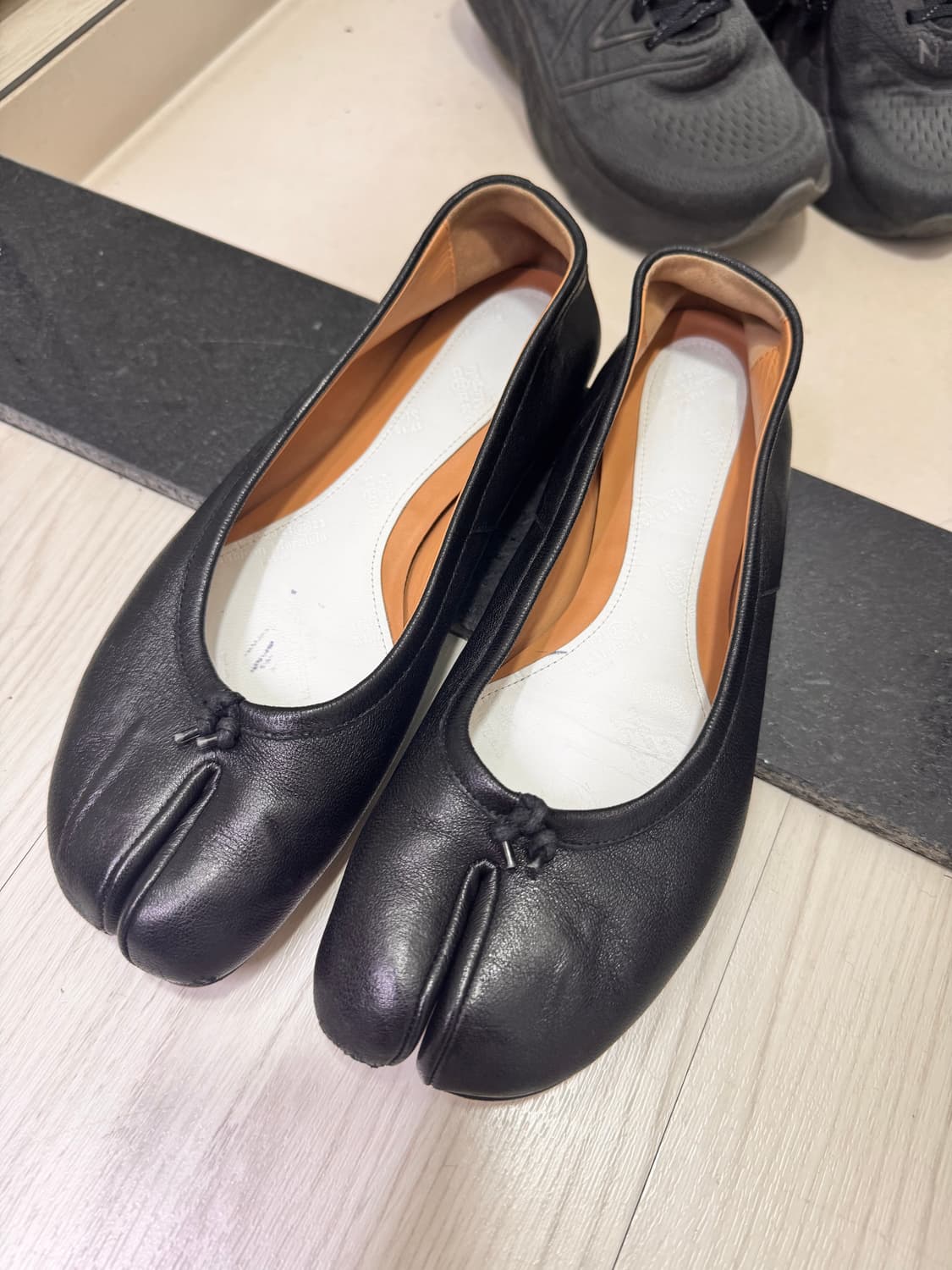 메종 마르지엘라 타비 플랫 슈즈 블랙 37 상품이미지1