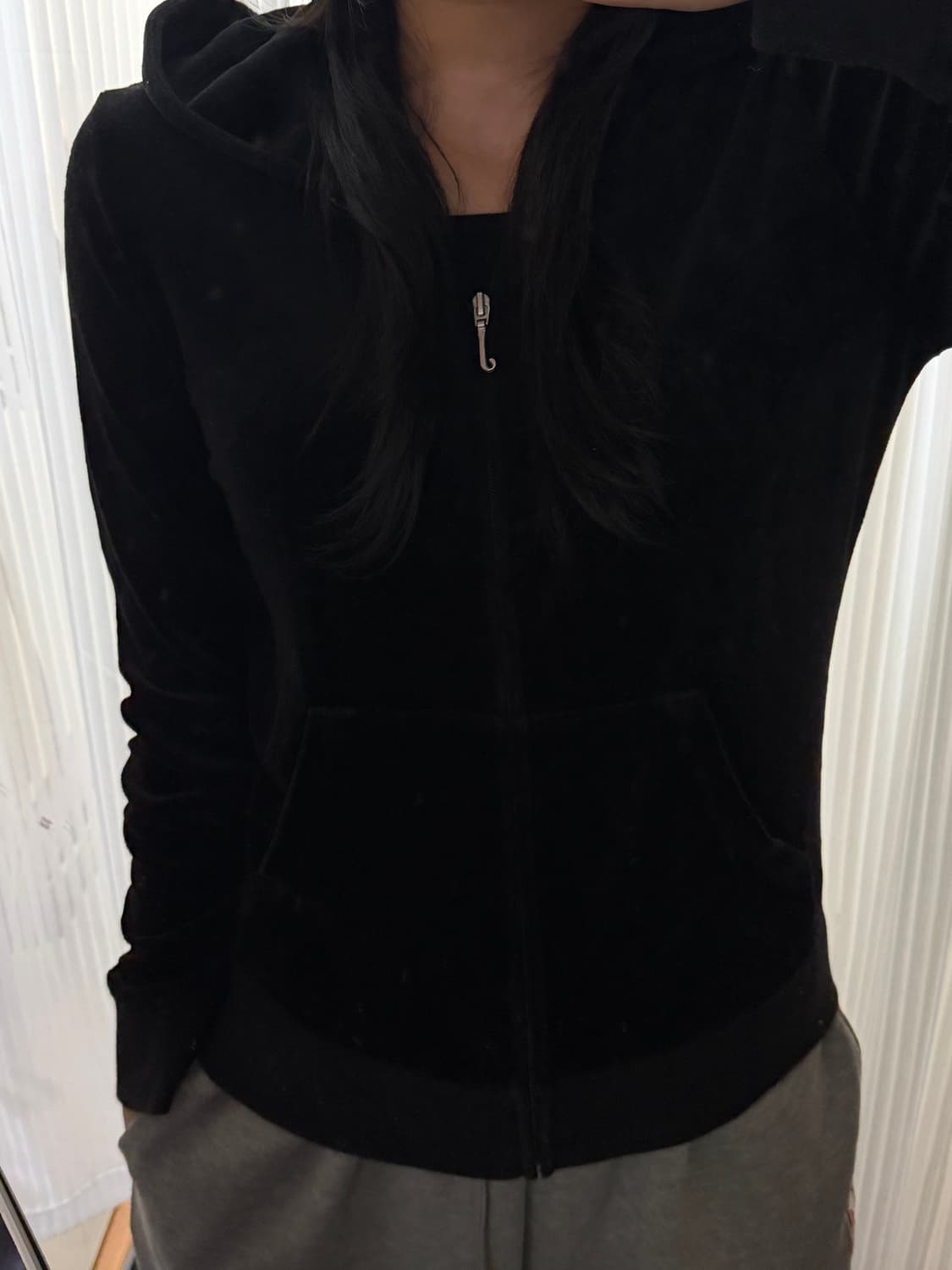 쥬시꾸뛰르 블랙 벨벳 후드집업 L 상품이미지1