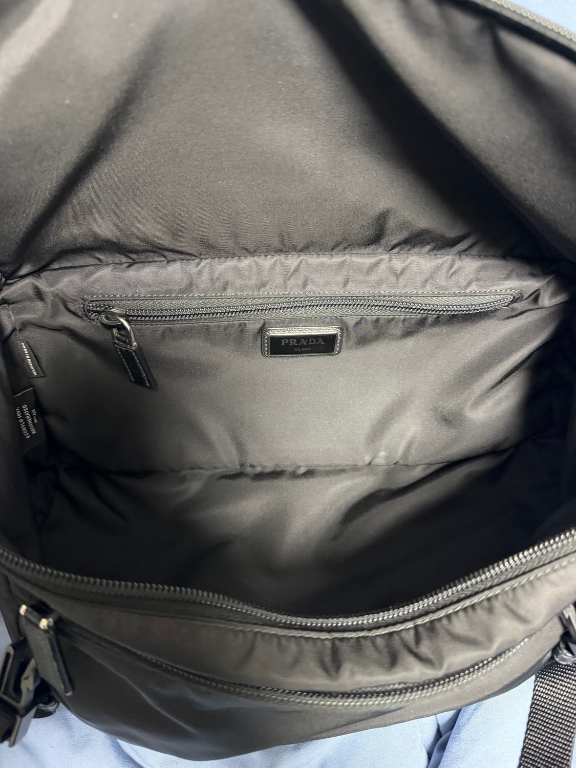 [2VH994] 프라다 리나일론 바이커백 미듐 상품이미지7