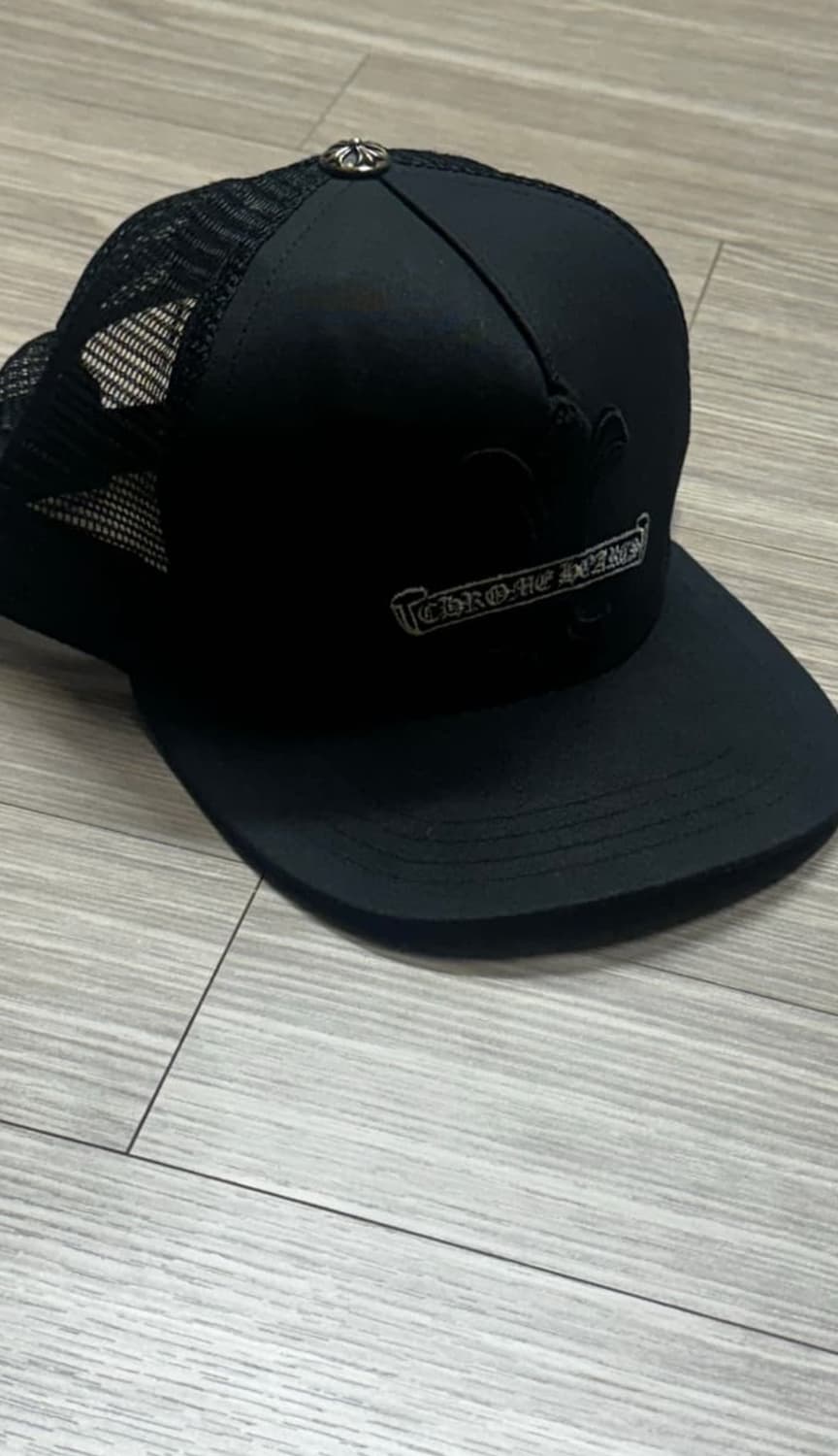 크롬하츠vip 한정판 bs엠블럼 자수 로고 트러커 캡 상품이미지2